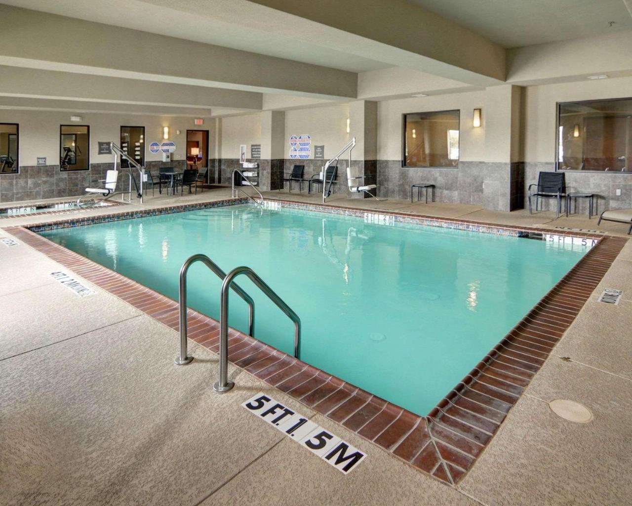 Comfort Suites Near Northeast Mall نورث ريتشلاند هيلز المظهر الخارجي الصورة